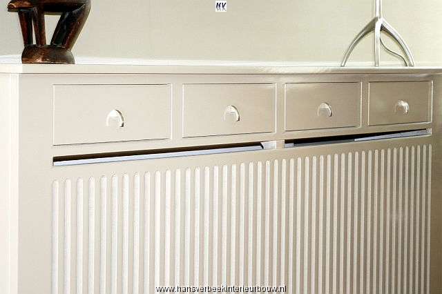 006 radiatorombouw met 4 laden.jpg
